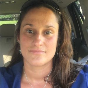 Meet your Posher, Liz